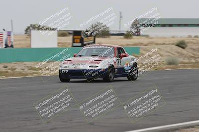 media/Jun-01-2025-CalClub SCCA (Sun) [[eae223c5dd]]/Group 5/Race (Front Straight)/